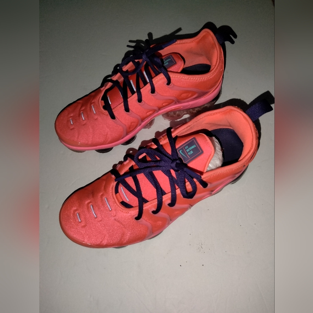Nike (Size 8.5) Multicolored Athletic Air Vapormax Plus Running Sneakers